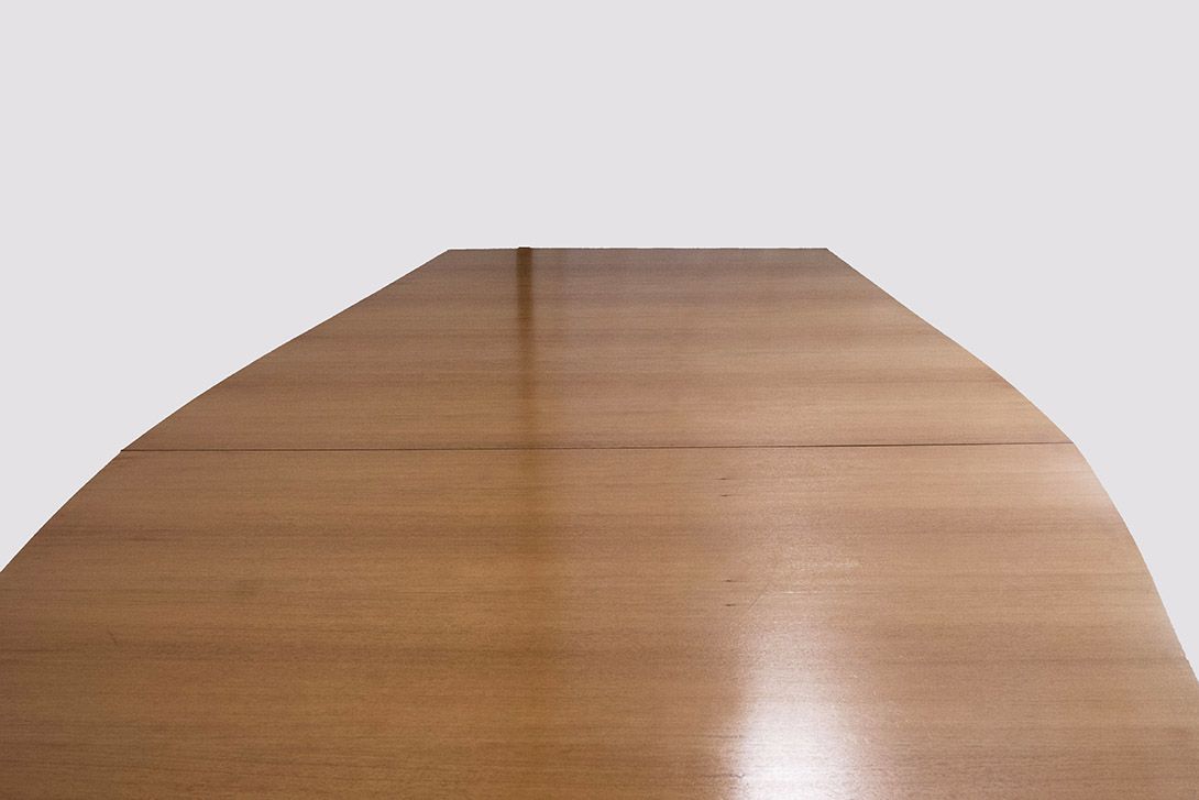 Foto Long Wooden Conference Table h72x400x150