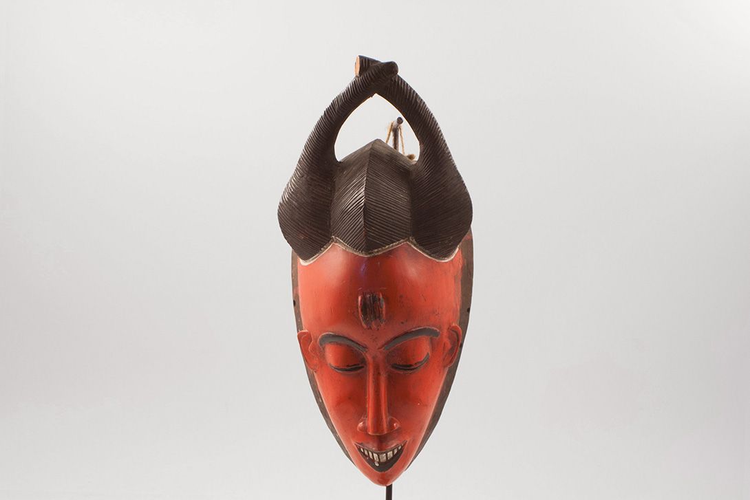Foto Red Mask h36x17x10