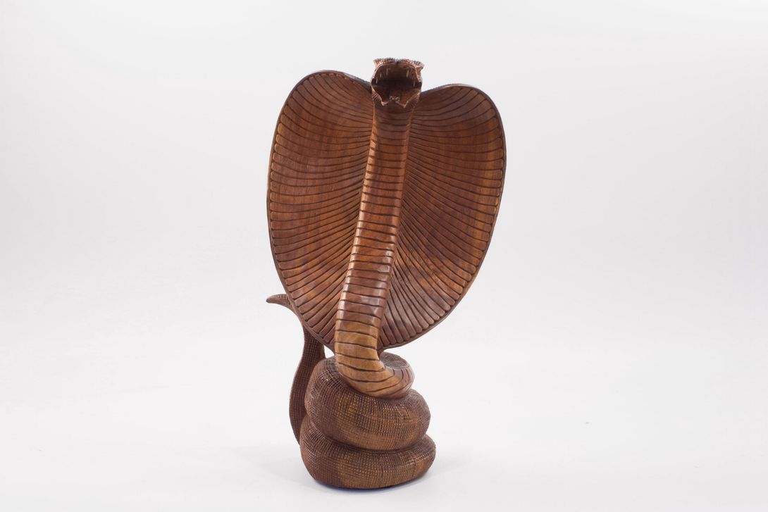 Foto Carved Cobra Sculpture h48cm Africa 1970
