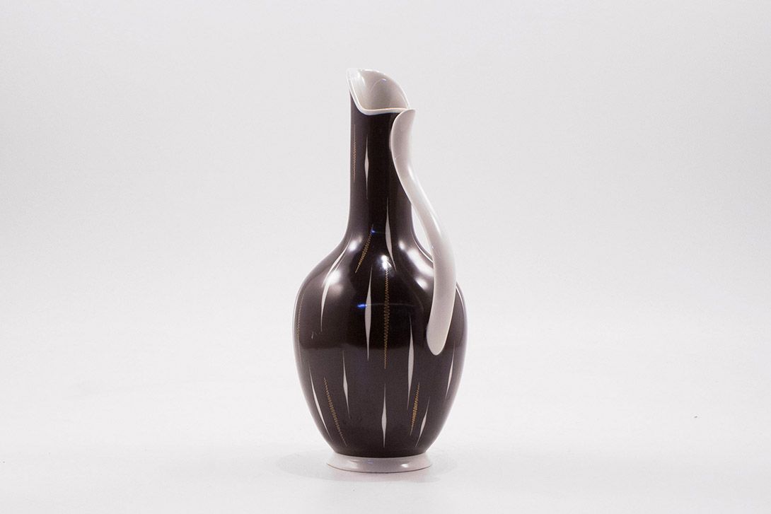 Foto Black Porcelain Vase