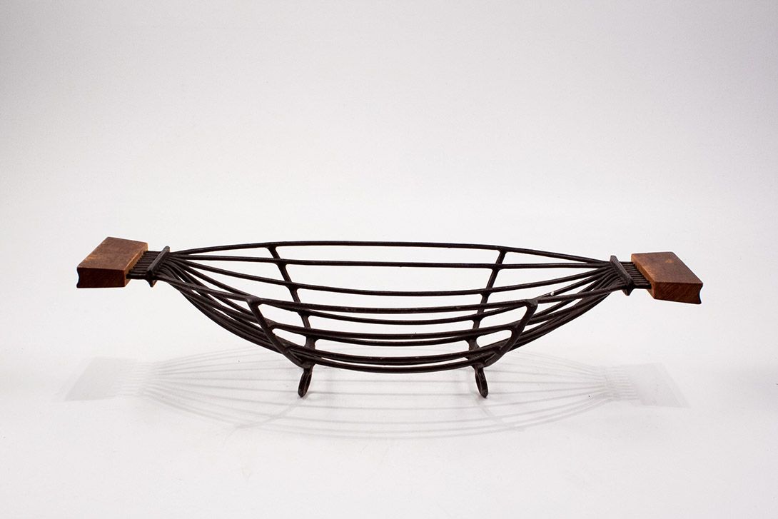 Foto Metal Fruit Bowl with Wooden Fittings France 1956