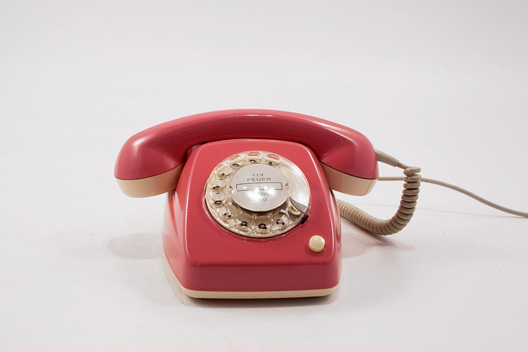 Foto Pink SEL Telephone Germany 1971
