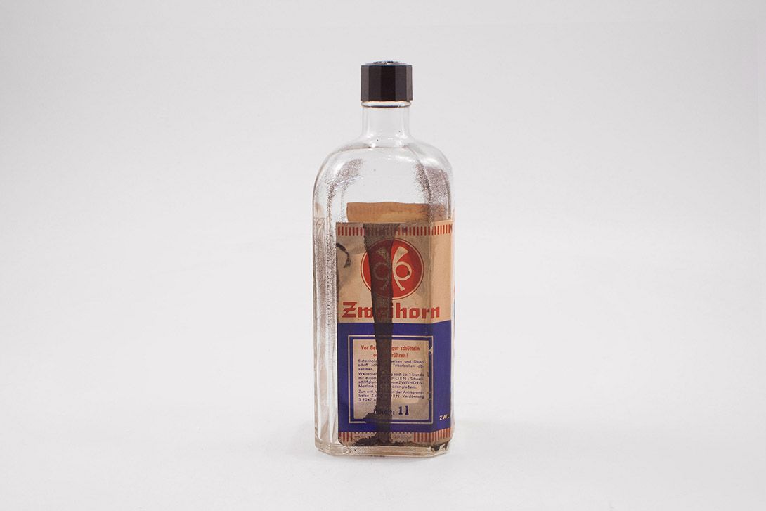 Foto Old Zweihorn Bottle Decoration h25x10x10