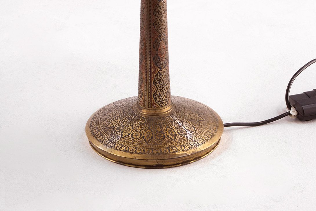 Foto Table Lamp with Brass Engraved Stand h65