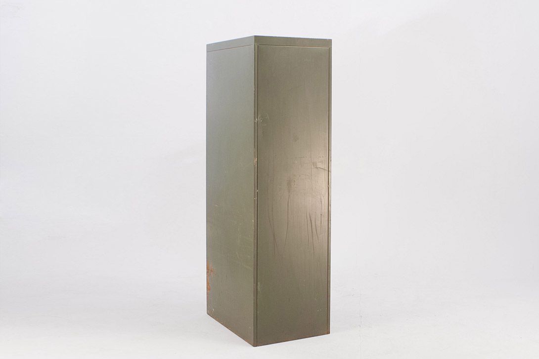 Foto Bode Panzer Filing Cabinet