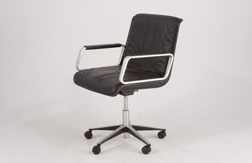 Foto Black Leather Delta Office Chair by Wilkhahn