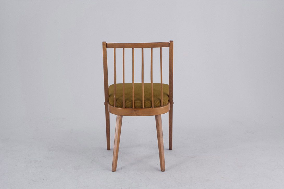 Foto GDR Dining Chair with Green Upholstery