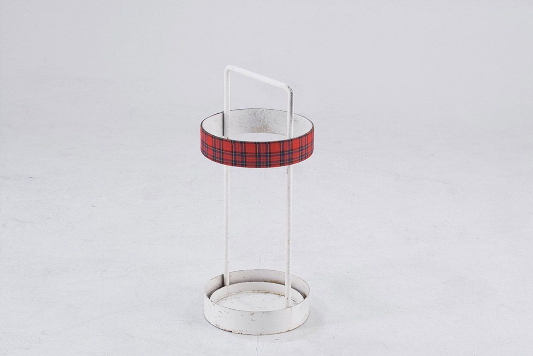 Foto Umbrella Stand with Checkered Pattern