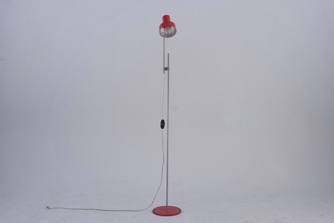 Foto Red Metal Floor Lamp h160 D1