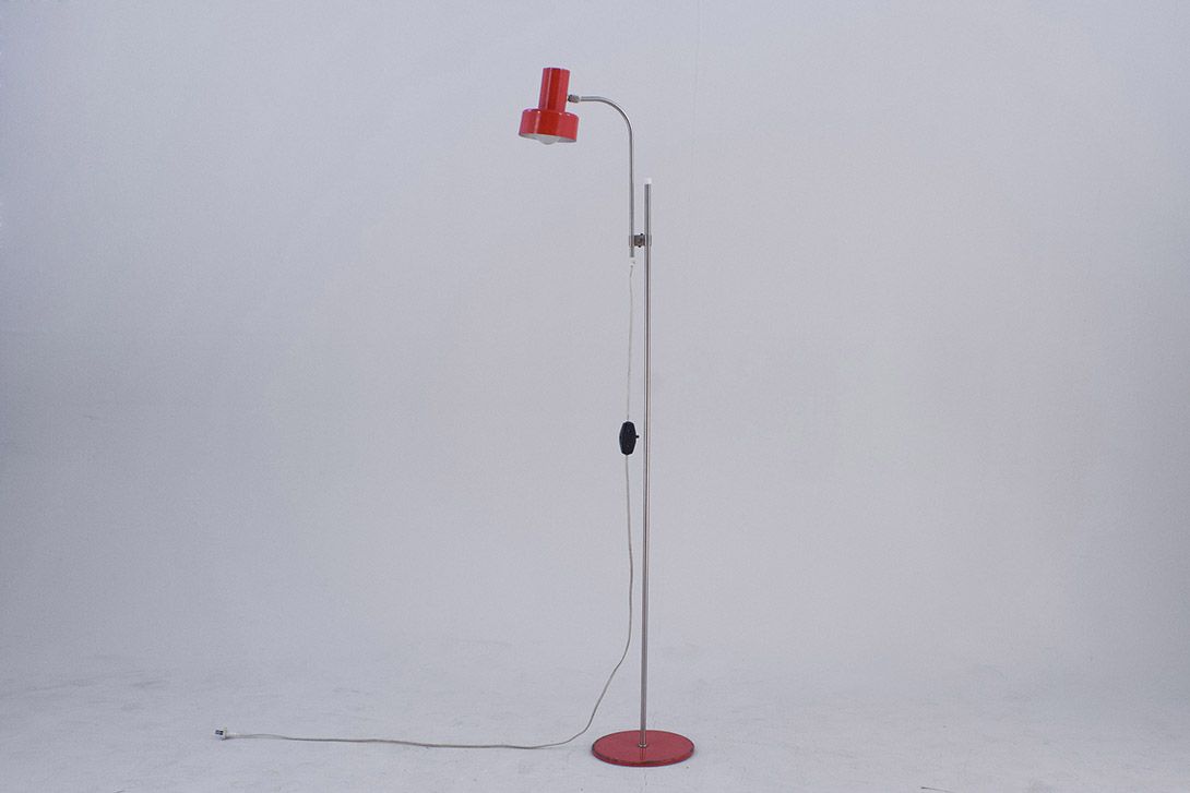 Foto Red Metal Floor Lamp h160 D1