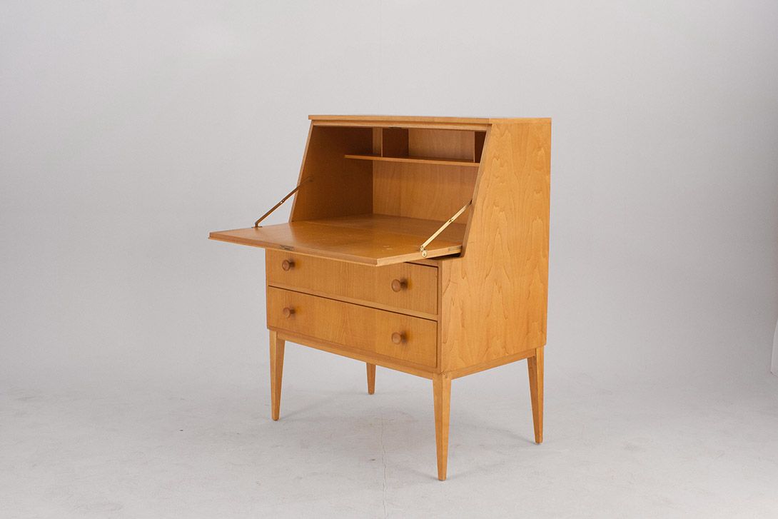 Foto Wooden Secretary with Two Drawers