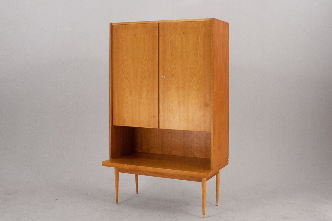 Foto Wooden Living Room Cabinet Germany