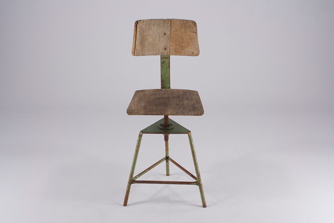 Foto Wood Workshop Artist Stool
