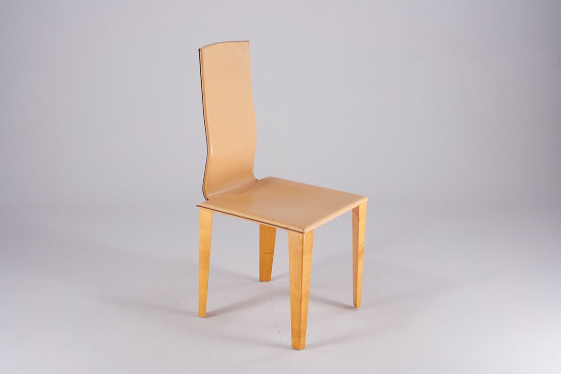 Foto Memphis Style Leather Dining Chair