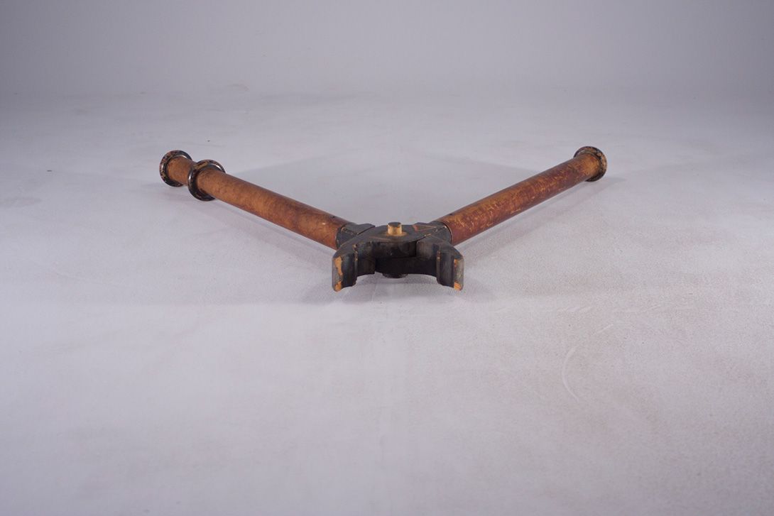 Foto Antique Huge Wooden Plier Germany 1930