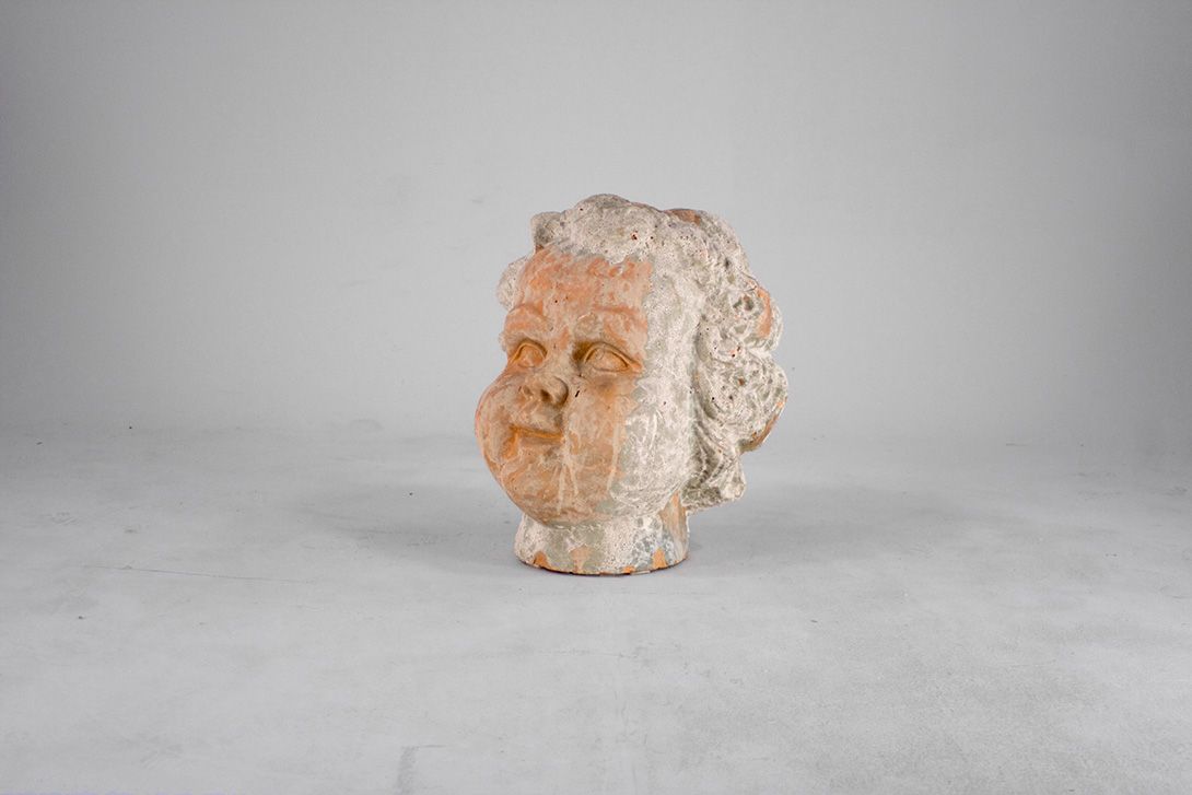 Foto Baby Face Antique Porcelain Sculpture