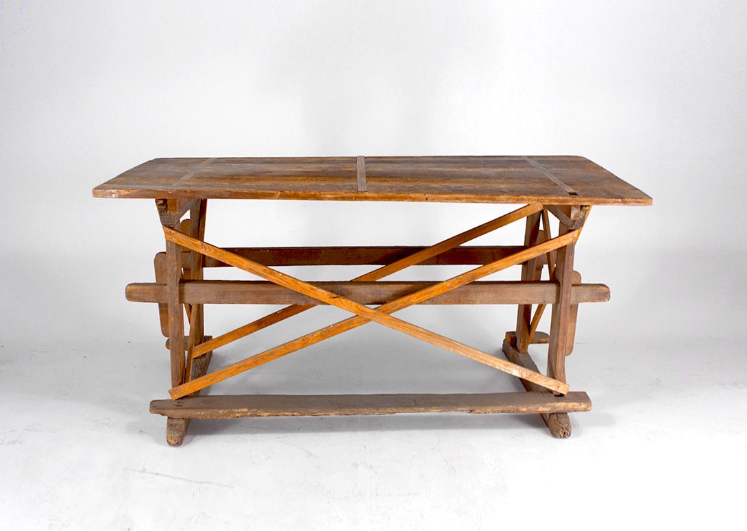 Foto Massive Wooden Rustic Garden Table h82x170x95