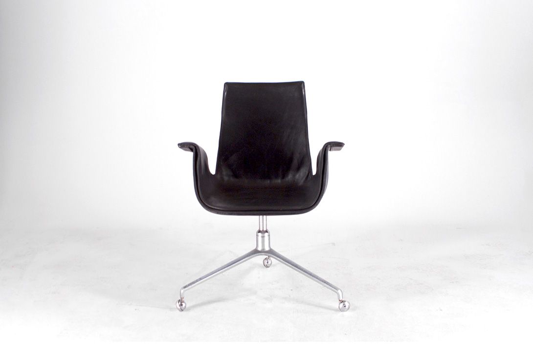 Foto FK 6725 Tulip Chair by Preben Fabricius &#038; Jørgen Kastholm for Kill International black //