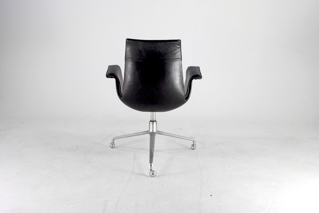 Foto FK 6725 Tulip Chair by Preben Fabricius &#038; Jørgen Kastholm for Kill International black //