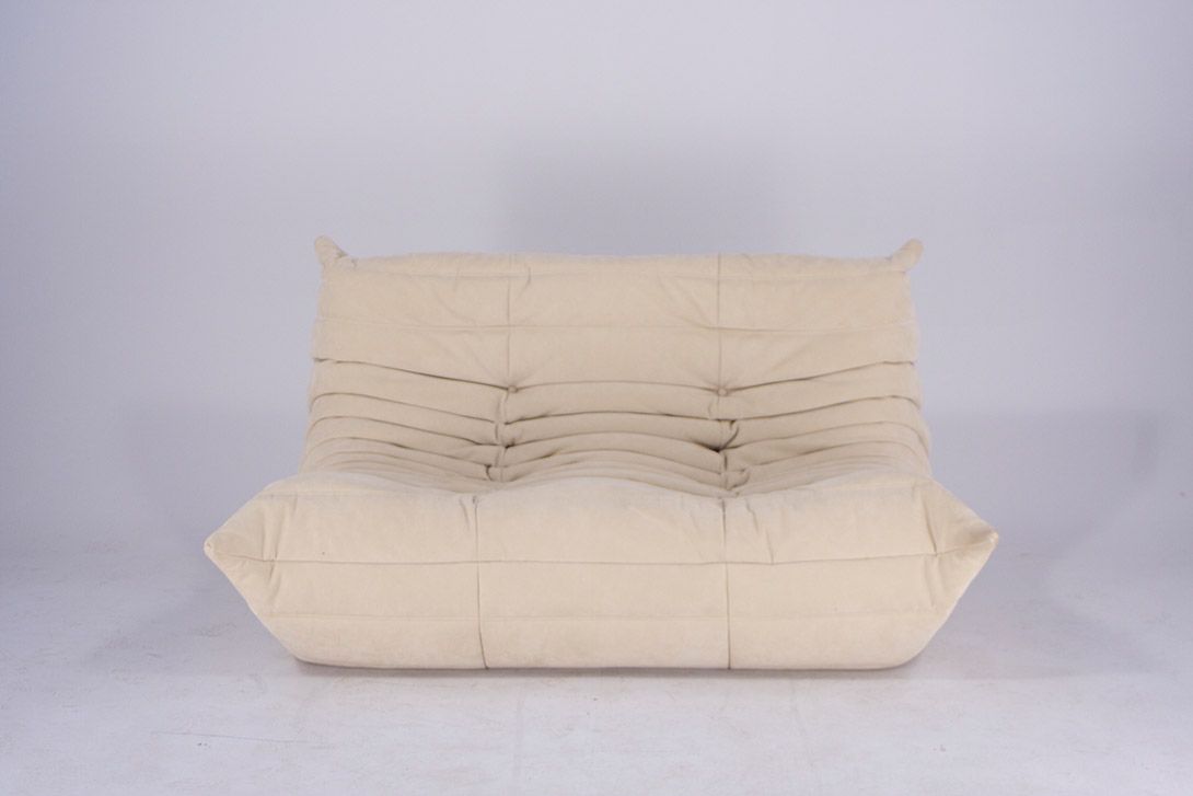Foto Beige Suede Ligne Roset Sofa Togo