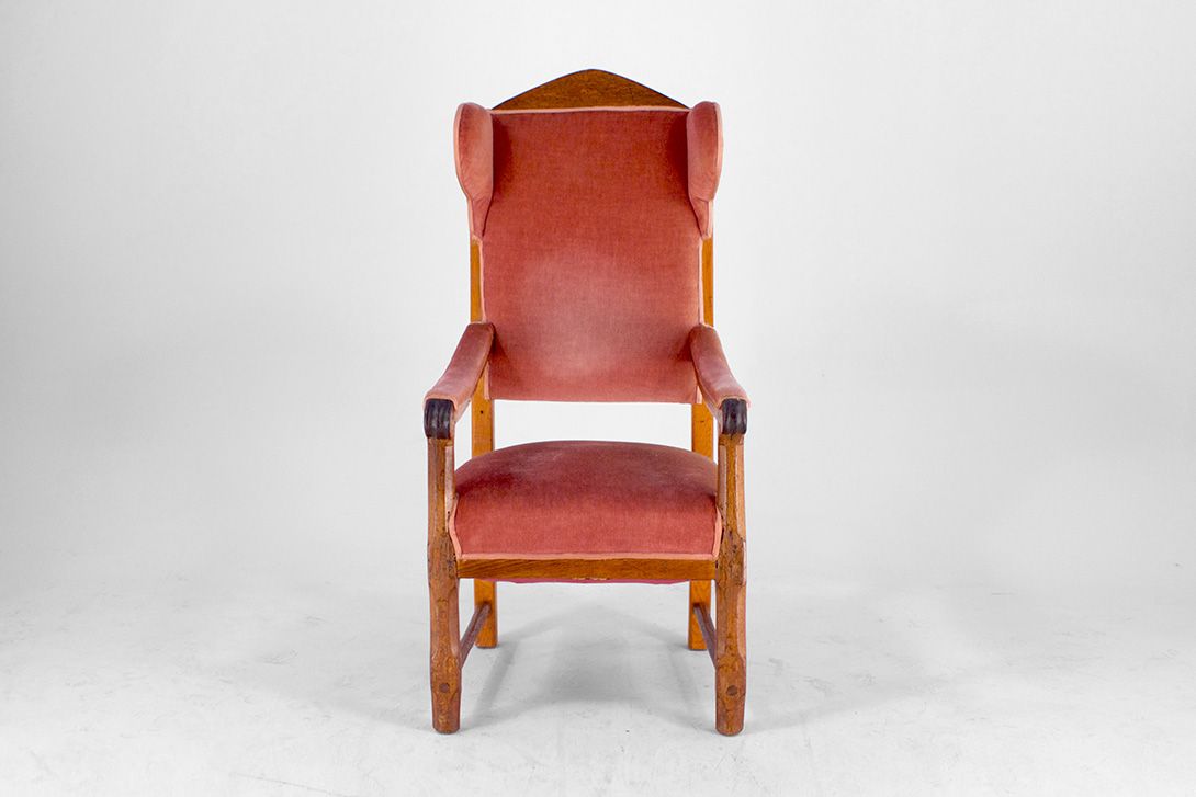 Foto Deep Peach Velvety Armchair