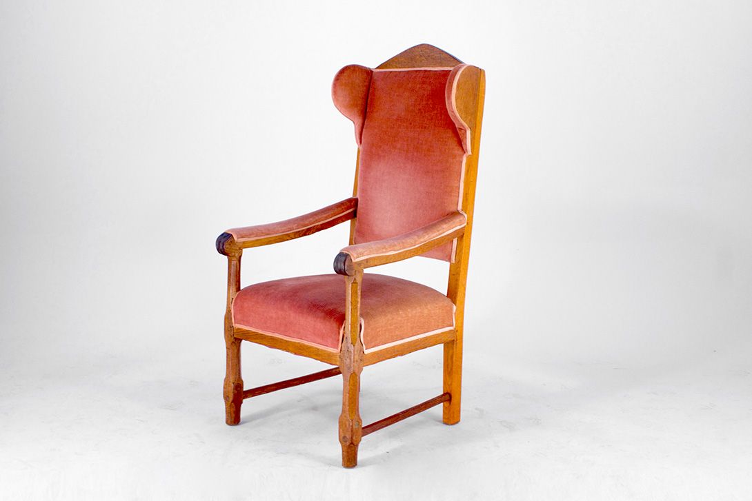Foto Deep Peach Velvety Armchair