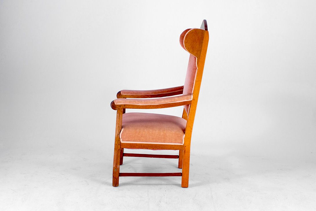 Foto Deep Peach Velvety Armchair