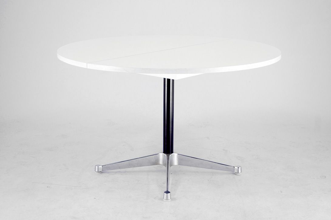 Foto Hermann Miller Expandable Round Dinning Table h72x120
