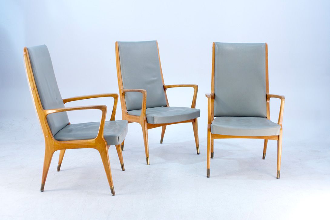 Foto Wooden Armchair with Leather Backrest/Seat Germany 1956