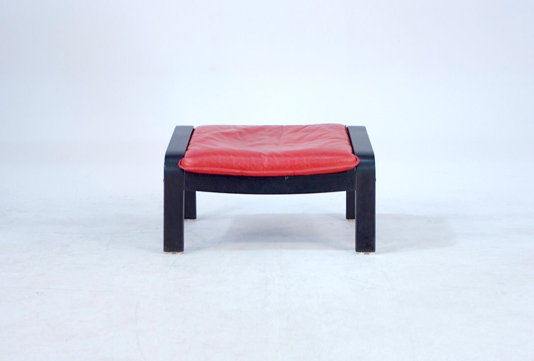 Foto Deep Red Memphis Leather Polhem Footrest by Tord Björklund for Ikea 1982