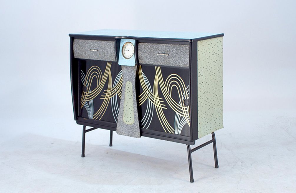 Foto Sideboard Italy with Integrated Clock 1955 w108