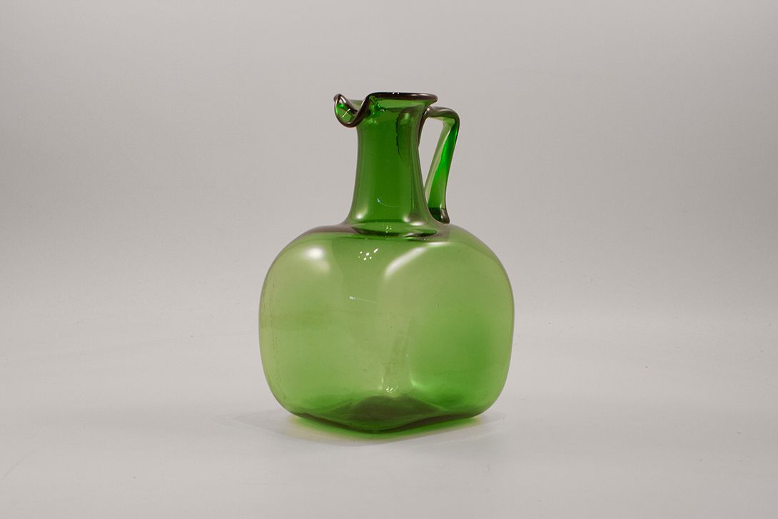 Foto Green Glass Carafe