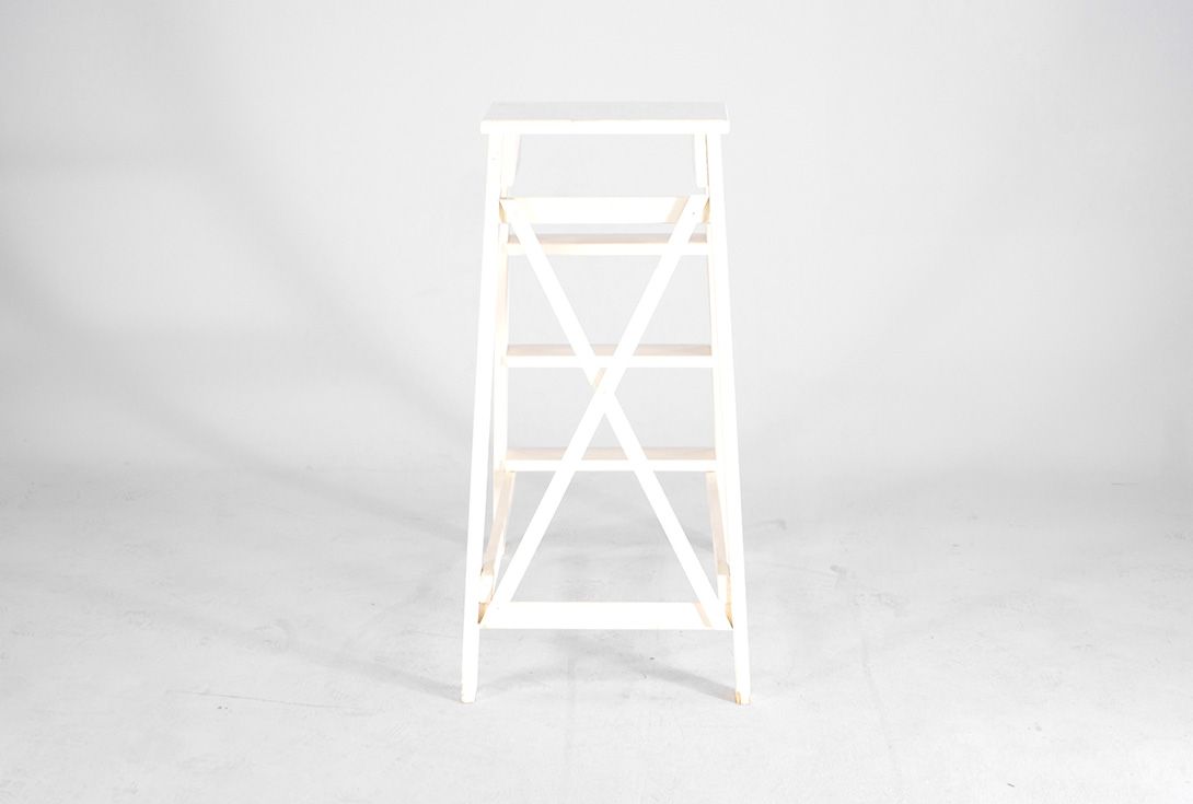 Foto White Wooden Ladder