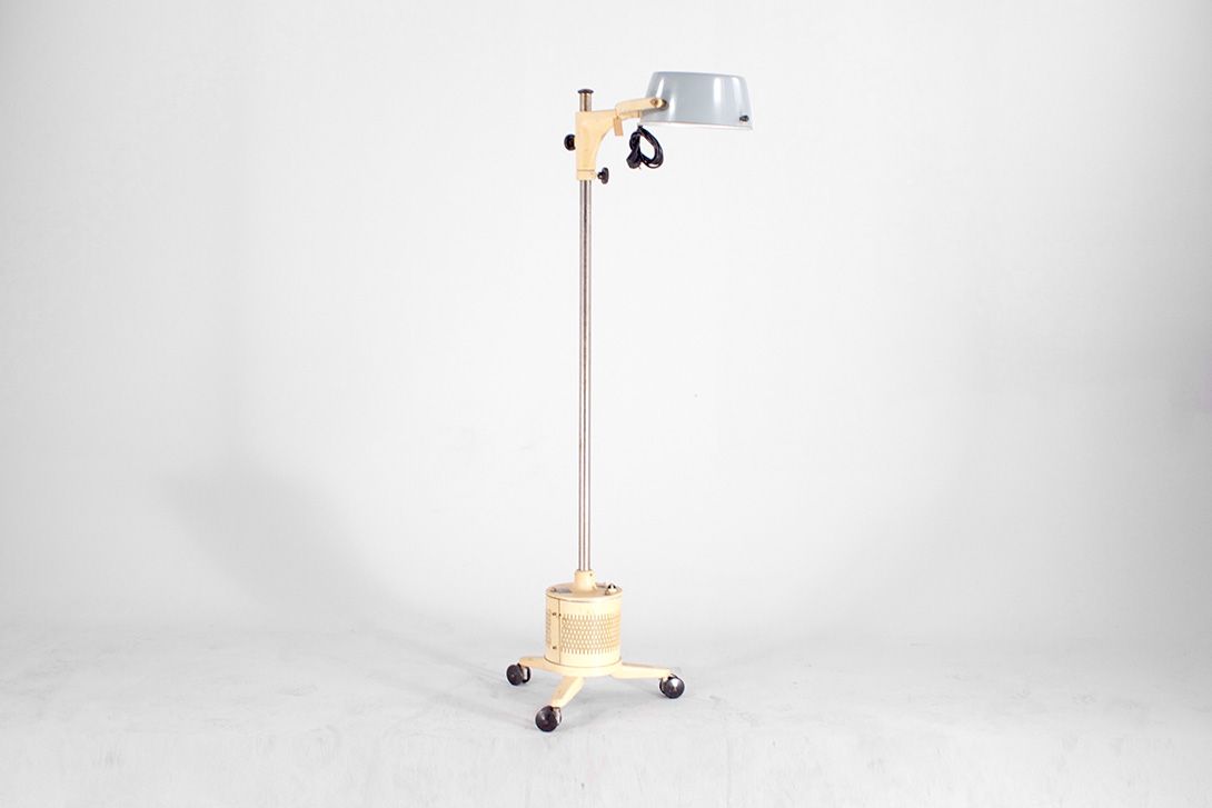 Foto Old Industrial Neon Floor Lamp on Wheels h170 A2
