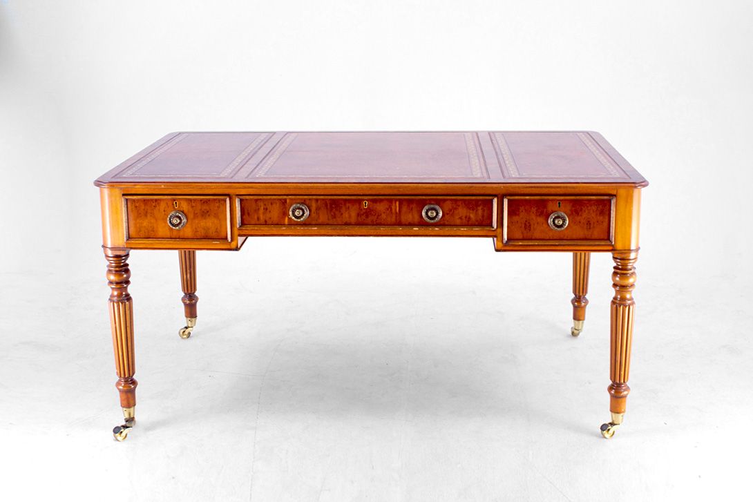 Foto English Captains Desk on Wheels Scotland 1890 h76x152x90