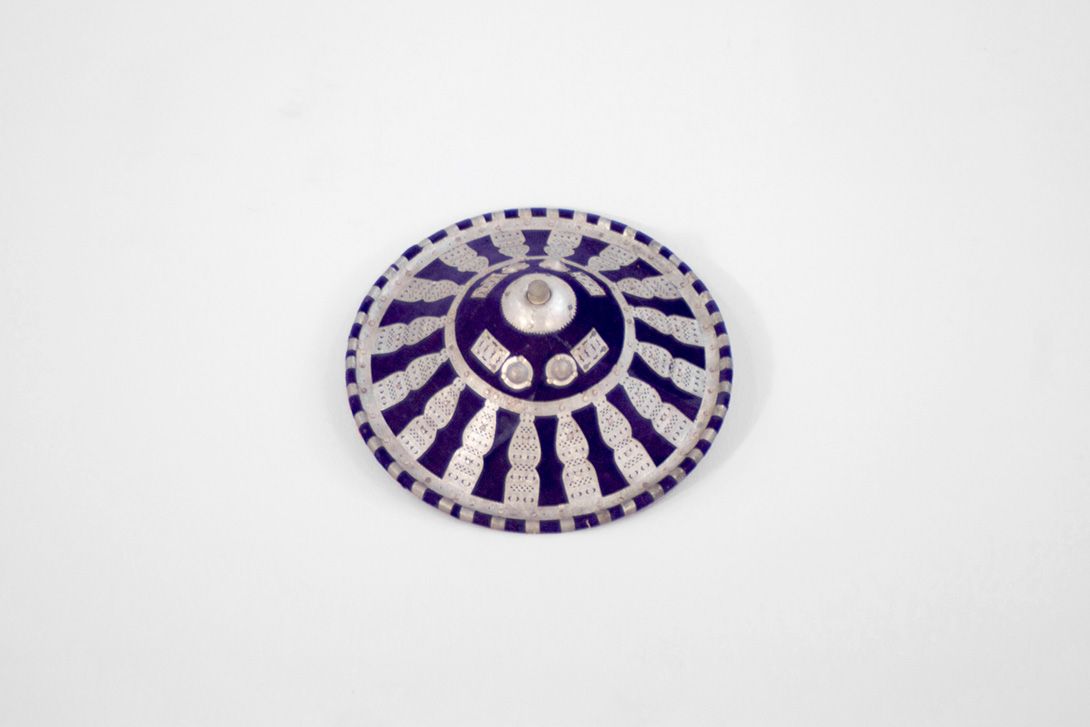 Foto Decorative Ceramic Japanese Hat Shaped Shield h20x48