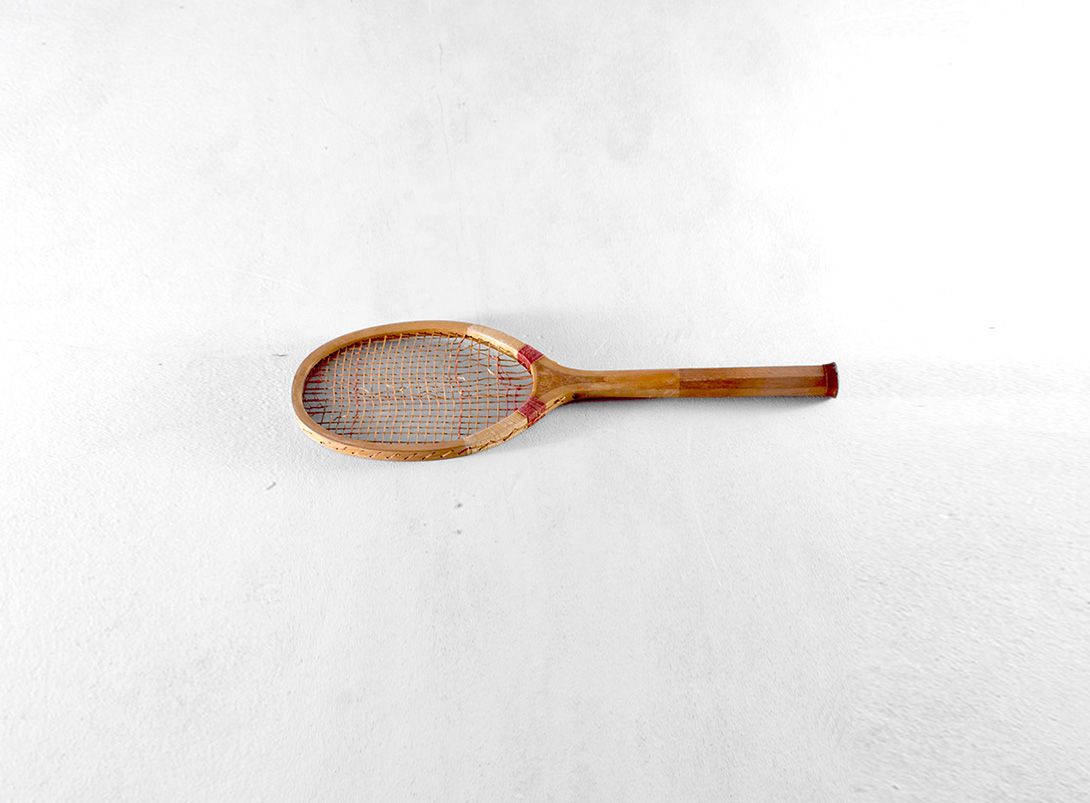 Foto Wooden Red Detailed Tennis Racket