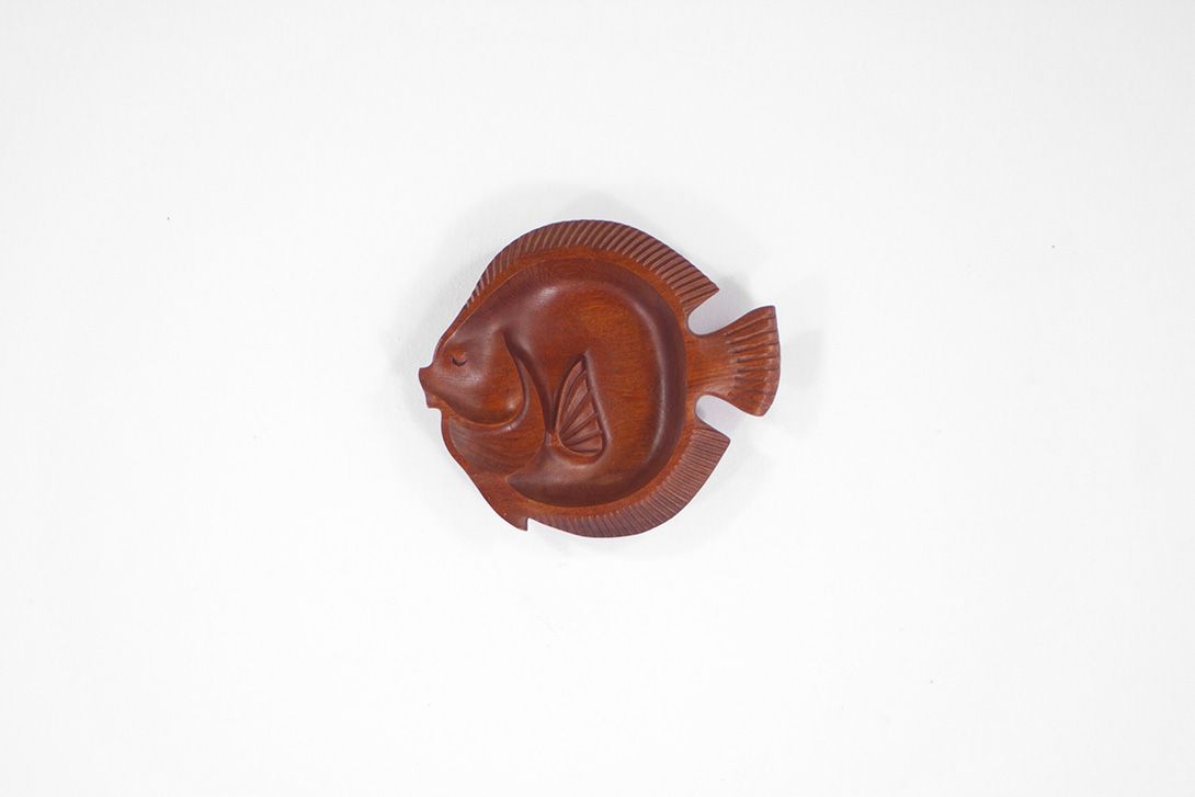 Foto Red Oak Wooden Fish Sculpture h38x42 8A9