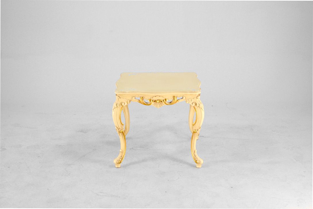 Foto Antique Wooden Victorian Coffee Table h47x53