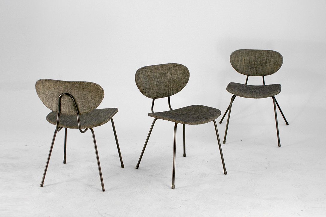 Foto Buro Chair with Comfortable Seater and Backrest