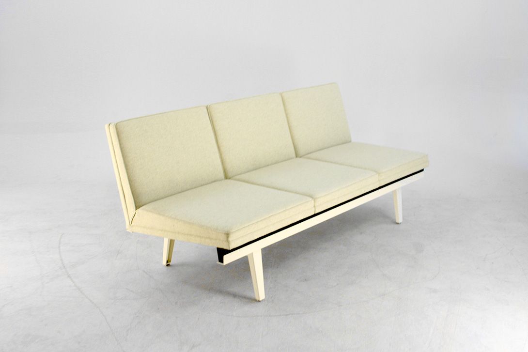 Foto Herman Miller Steelpipe Sofa with Light Mint Green Upholstery USA 1965 h73x184x80