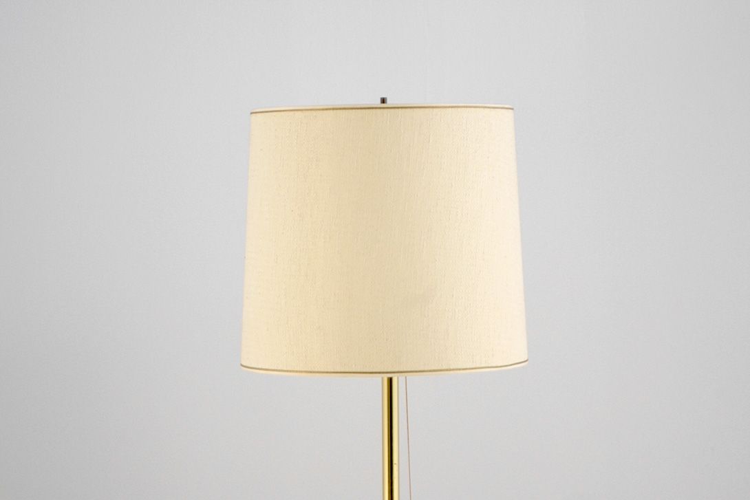 Foto Floor Lamp with Golden Stand h163