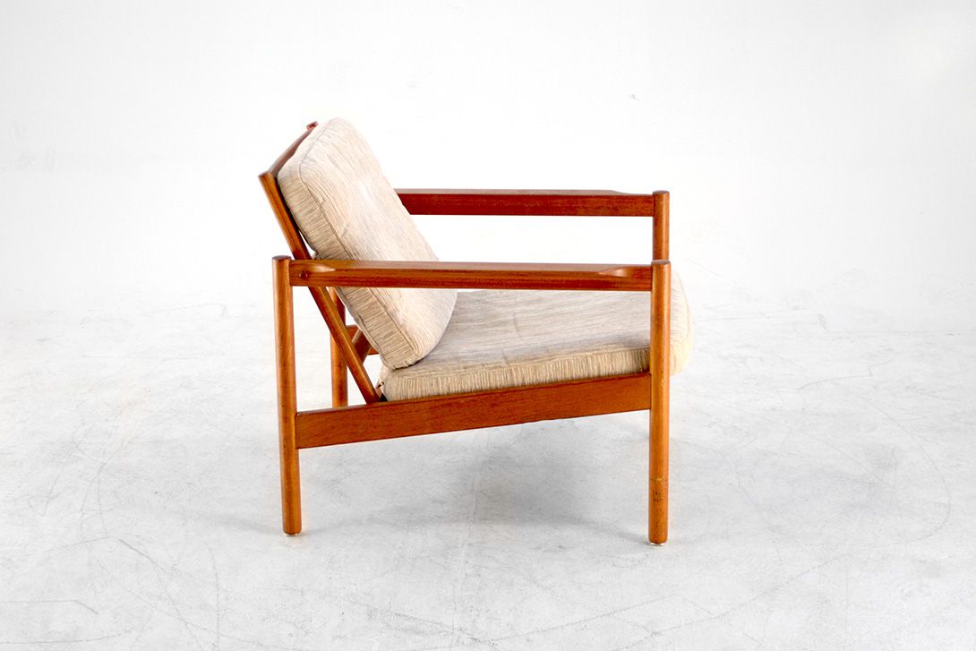 Foto Velour Stripped Seater and Backrest Armchair with Wooden Frame h47x75x66