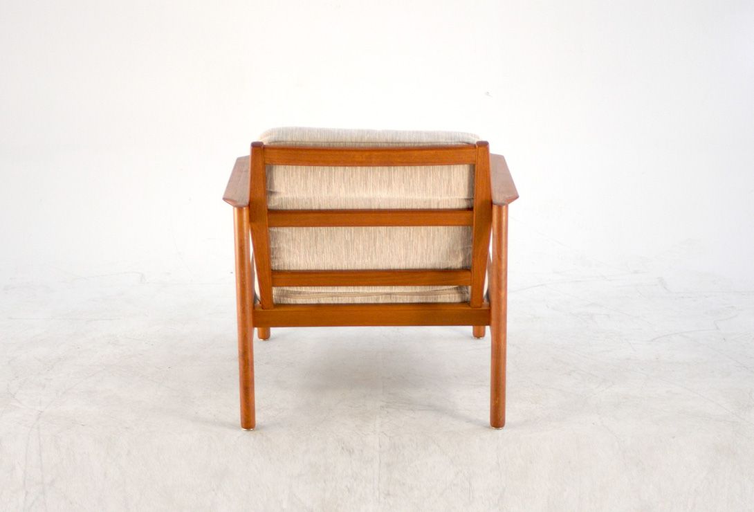 Foto Velour Stripped Seater and Backrest Armchair with Wooden Frame h47x75x66