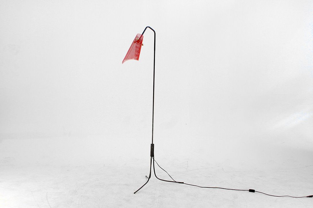Foto Grill Designed Red Floor Lamp with Metal Stand h167
