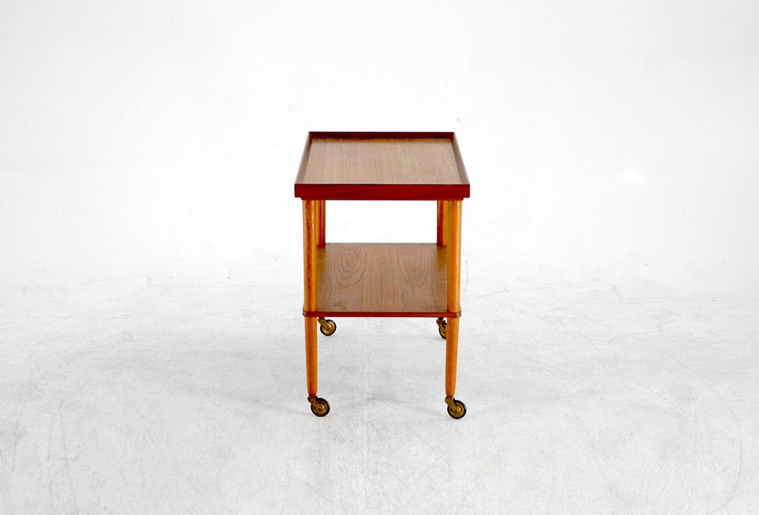 Foto Wooden Serving Table on Wheels h60x73x42