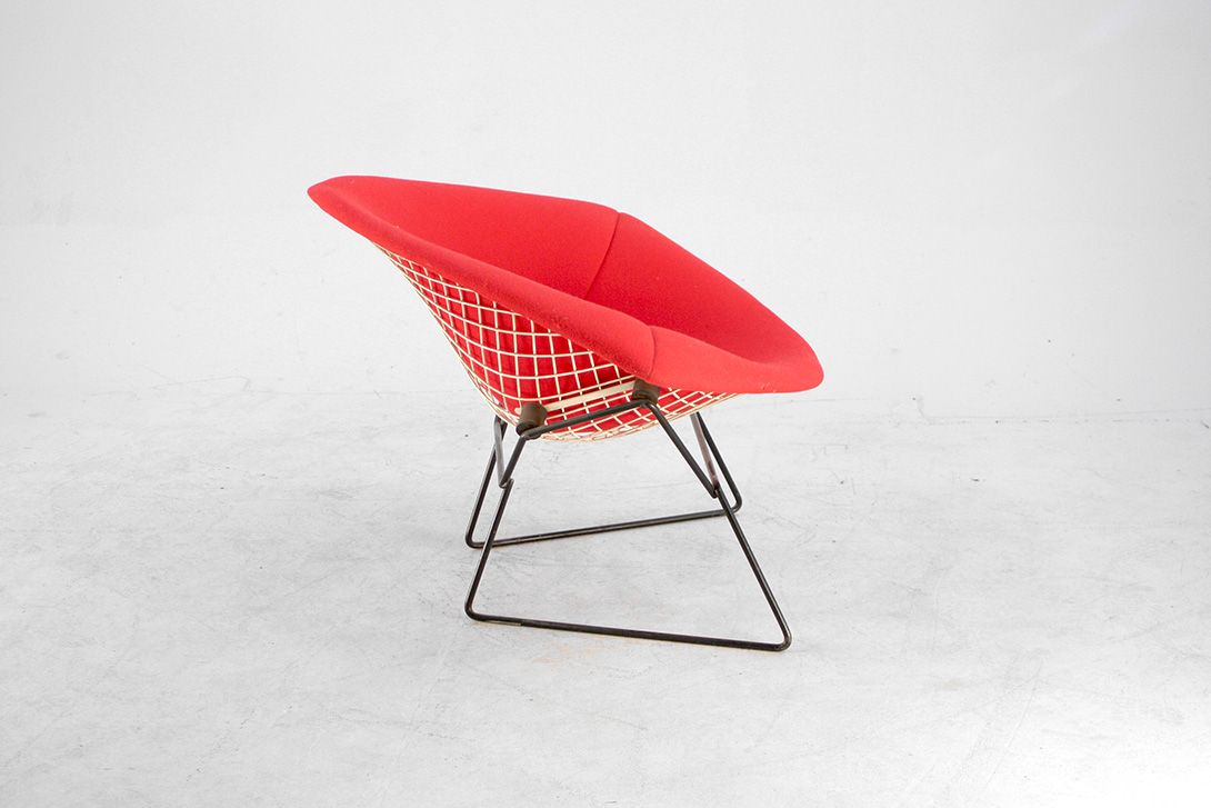 Foto Big Diamond Chair Harry Bertoia Red Upholstery