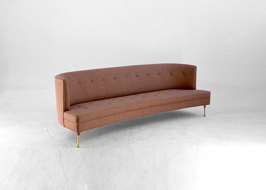 Foto Curved Sofa by Kipp Stewart for Directional in Kvadrat Fabric h77x230x85
