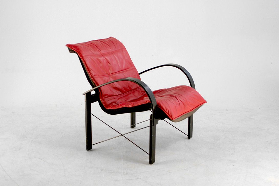 Foto Deep Red Memphis Leather Polhem Armchair by Tord Björklund for Ikea 1982
