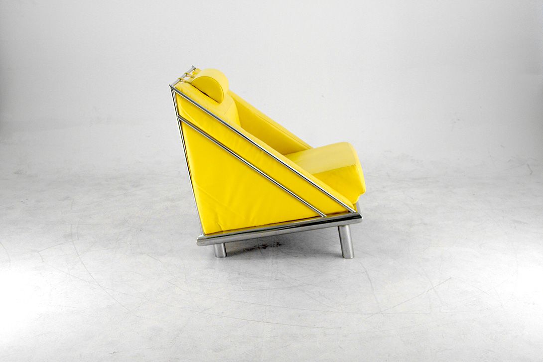 Foto Yellow Leather Memphis Armchair